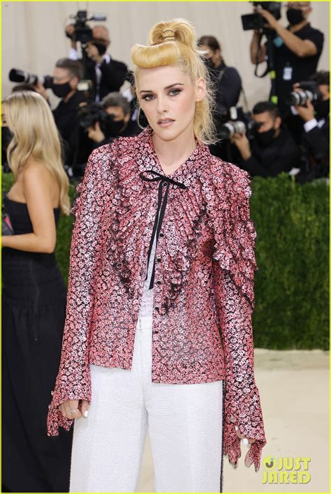 chanel met|Chanel met gala 2021.